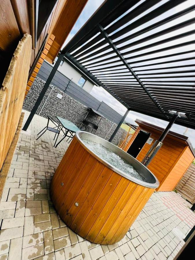 Rezortík Lučivná 300m od vleku, Vysoké Tatry Exterior foto